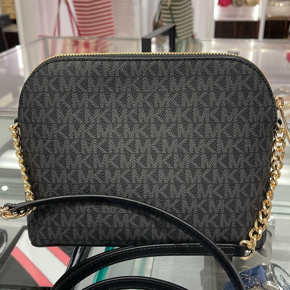 MICHAEL KORS
Jet Set Travel Medium Color-Block Signature Logo Dome Crossbody Bag - Picture 7 of 16